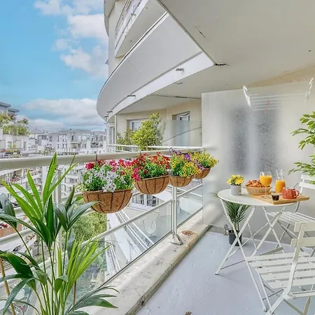 Inn Place To Be Paris La Defense Courbevoie Exterior foto